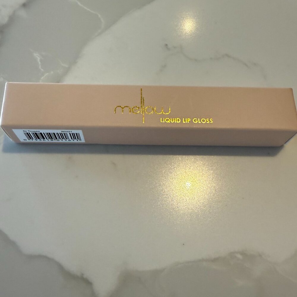 ✨CLOSET CLEAR OUT ✨ MELLOW - Liquid lip gloss